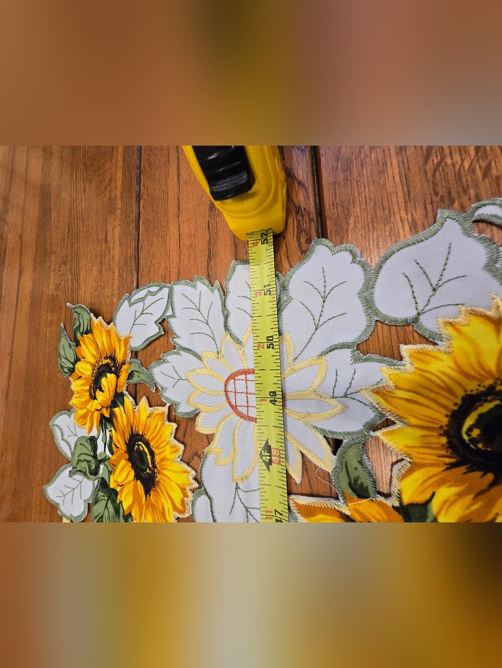 Sunflower Applique Table Runner. Decor - Yellow & Green